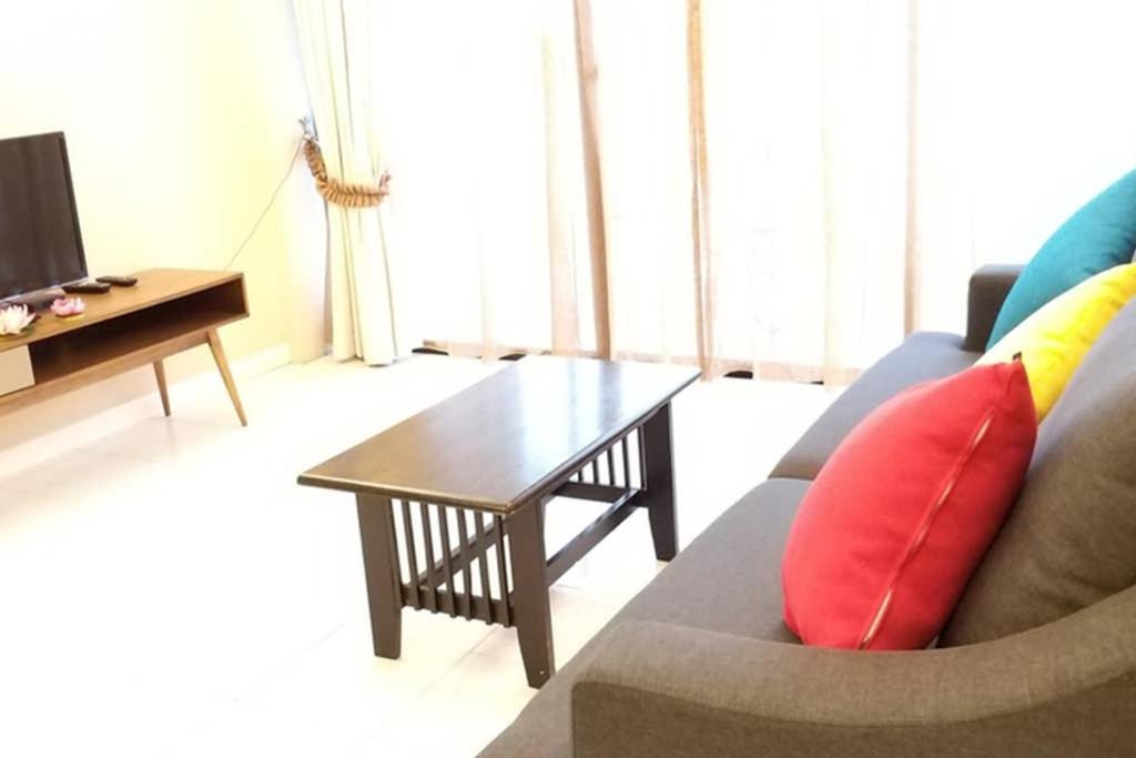 Poolview Resort Batu Ferringhi 502 - 2 Rooms ภายนอก รูปภาพ